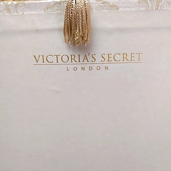 Victoria's Secret KEEPSAKE Floral Linen Box  9"W x 11.5"L x 2"D - Picture 13 of 14